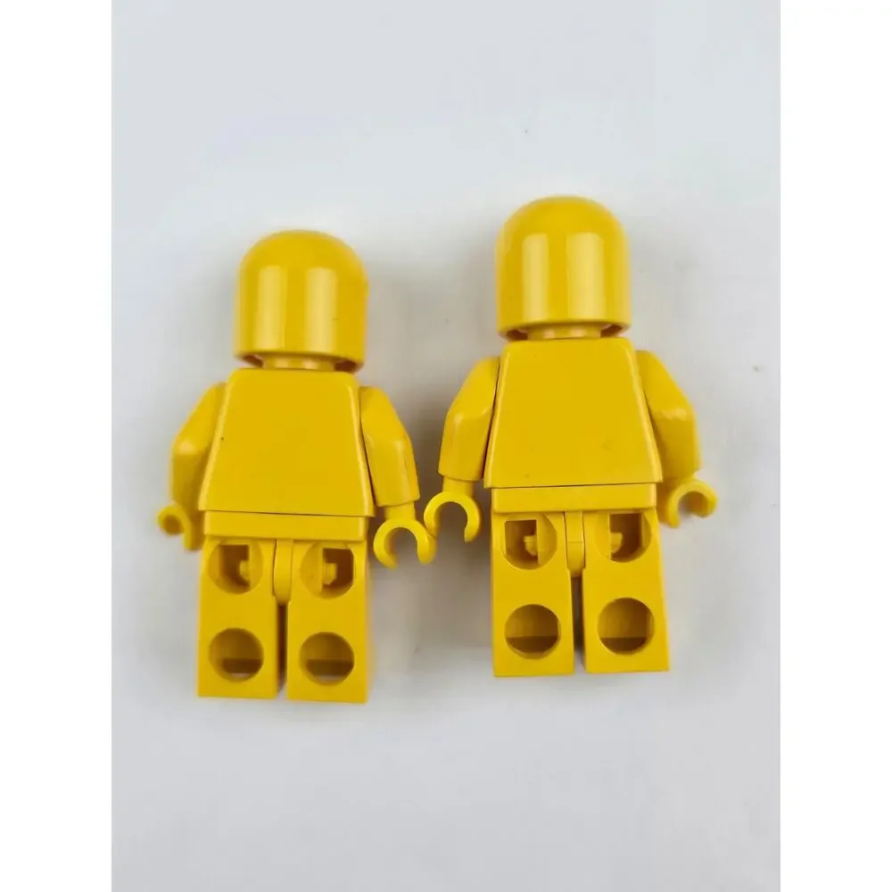 Vintage LEGO Minifigure lot Classic Space Spaceman Red White Yellow Nice cond.